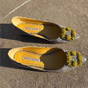 Manolo Blahnik HANGISI White Black Yellow Striped Jewel Buckle Pumps 35